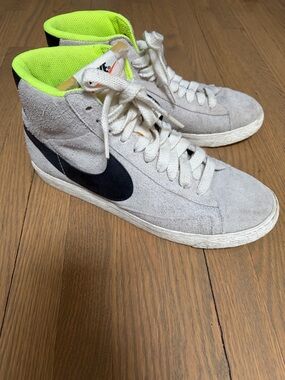 Nike Blazer Mid